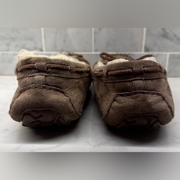 UGG Dakota Womens Slipper Size 10 - Picture 3 of 8